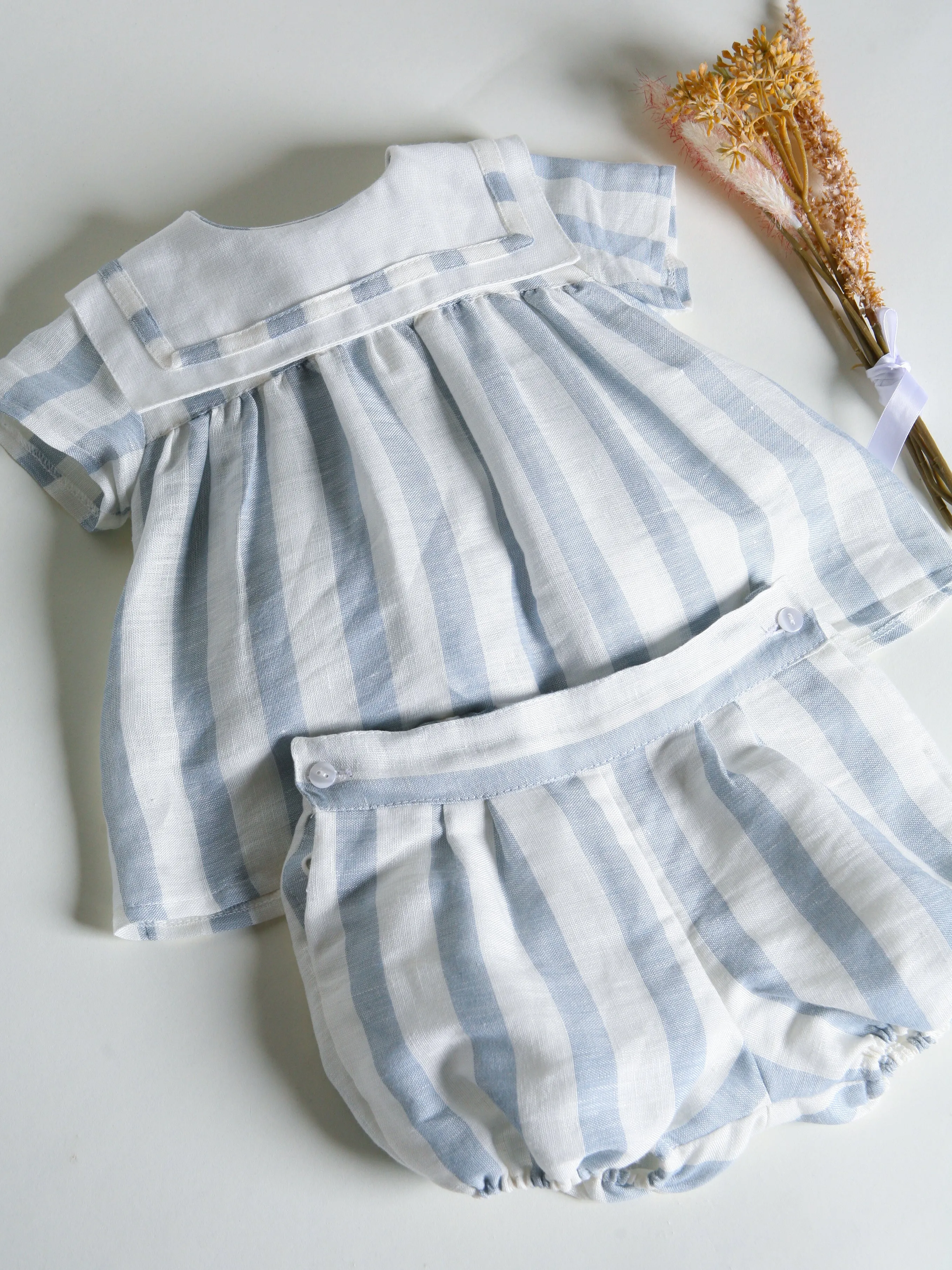 'Albert' Blue & Ivory Linen Short Suit