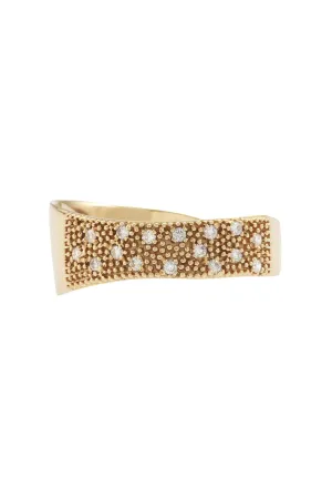 Irregular band diamonds gold ring