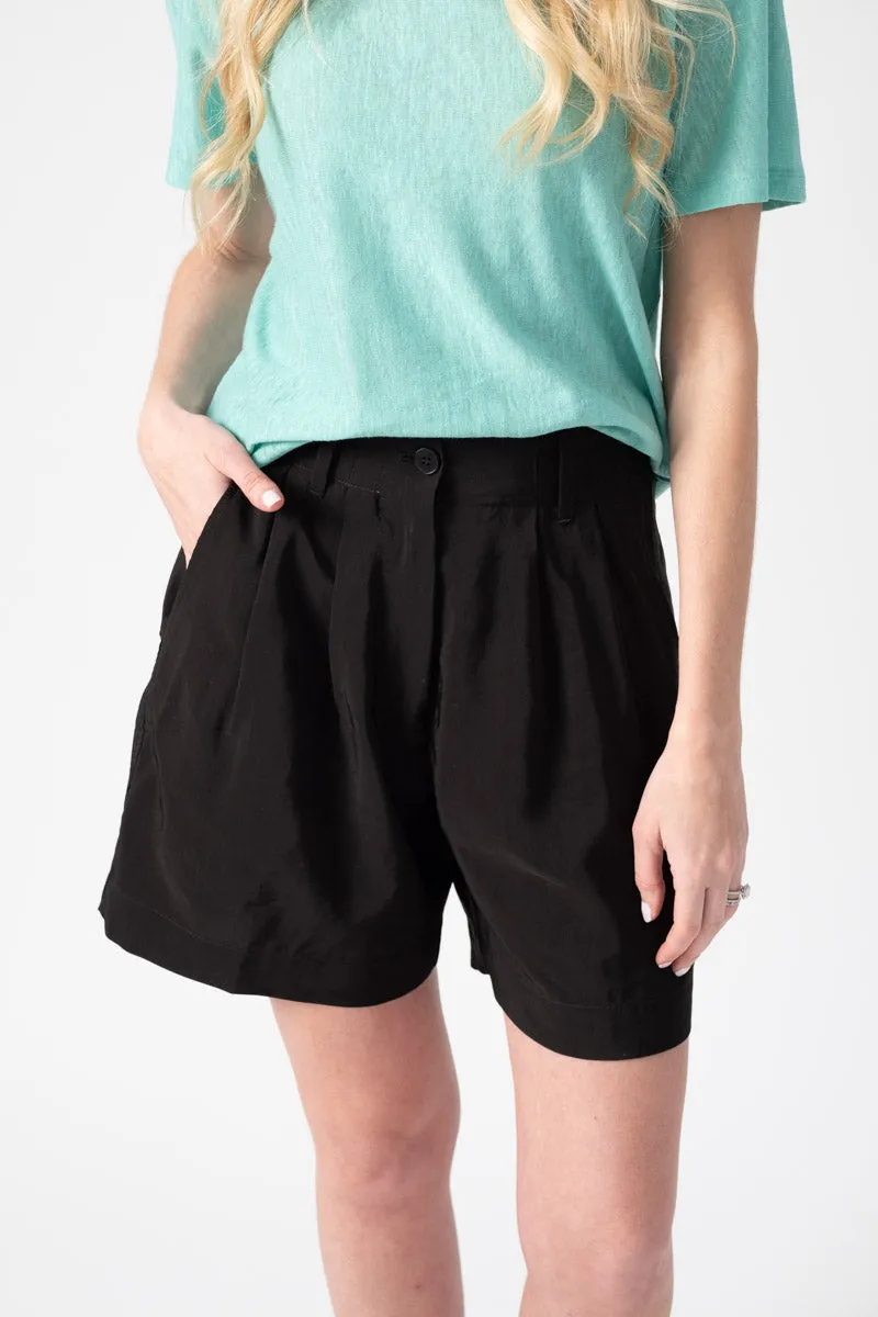 Slubbed Viscose Linen Shorts in Nero