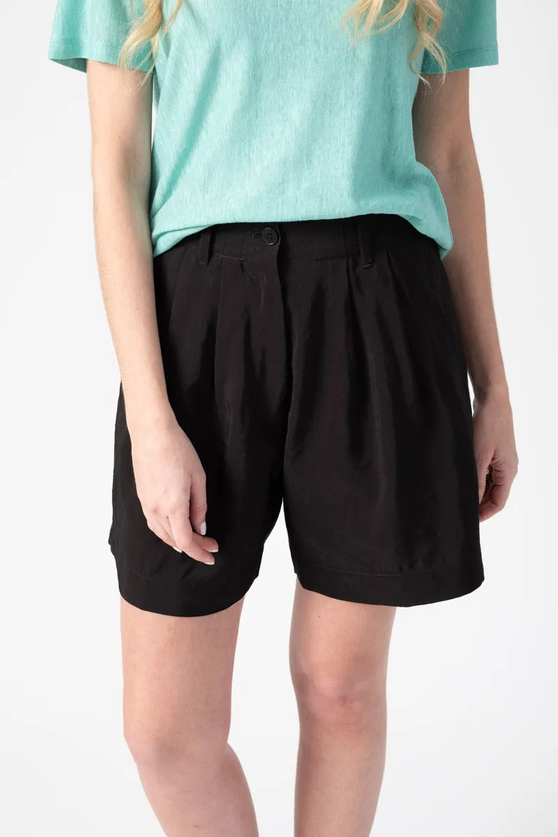 Slubbed Viscose Linen Shorts in Nero