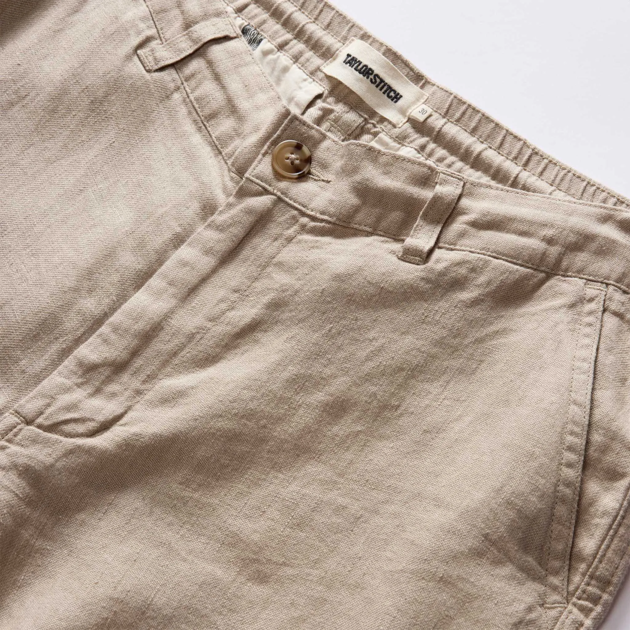 The Easy Short in Natural Linen