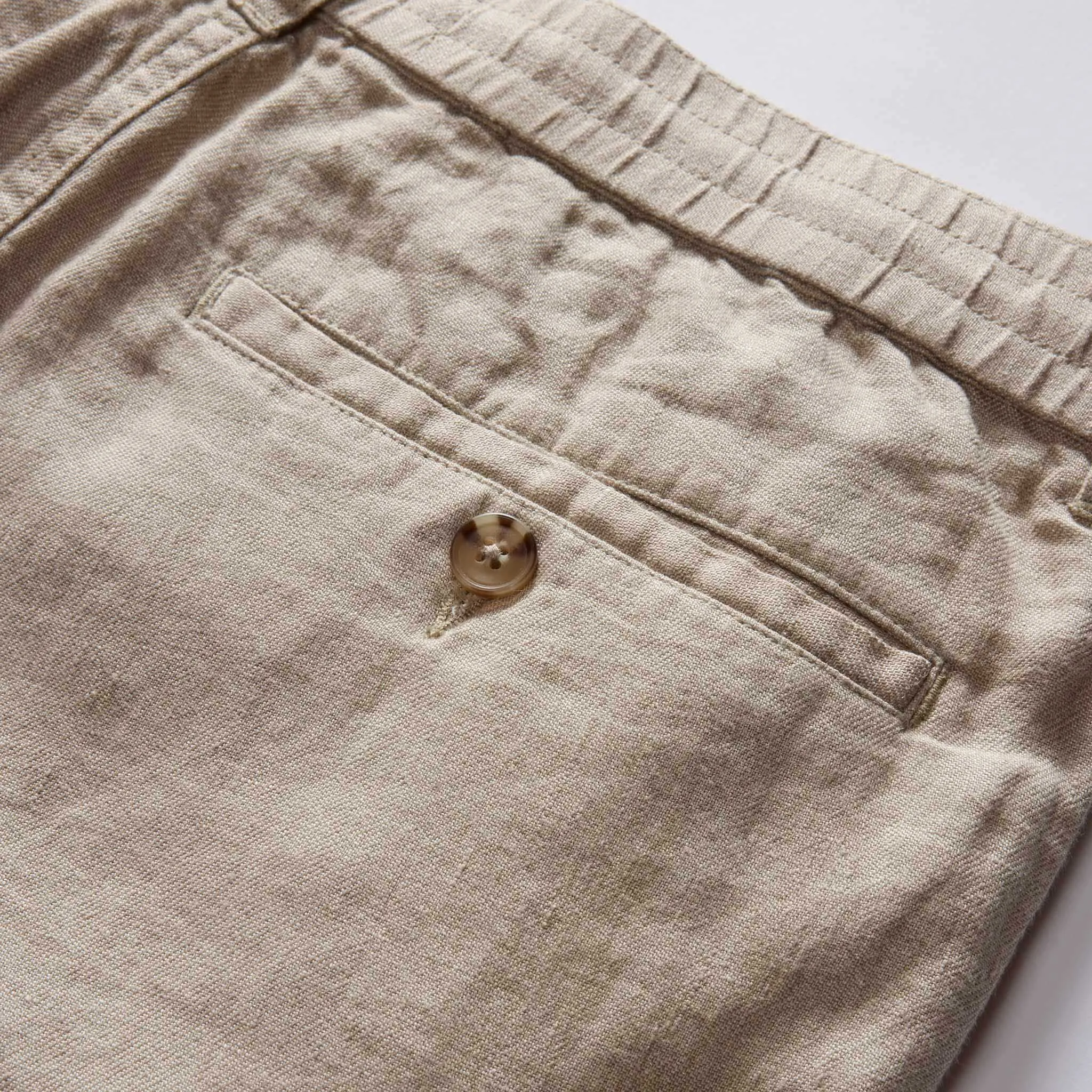 The Easy Short in Natural Linen